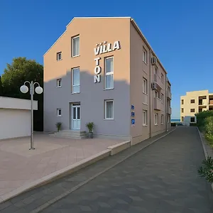 Toni Apartment