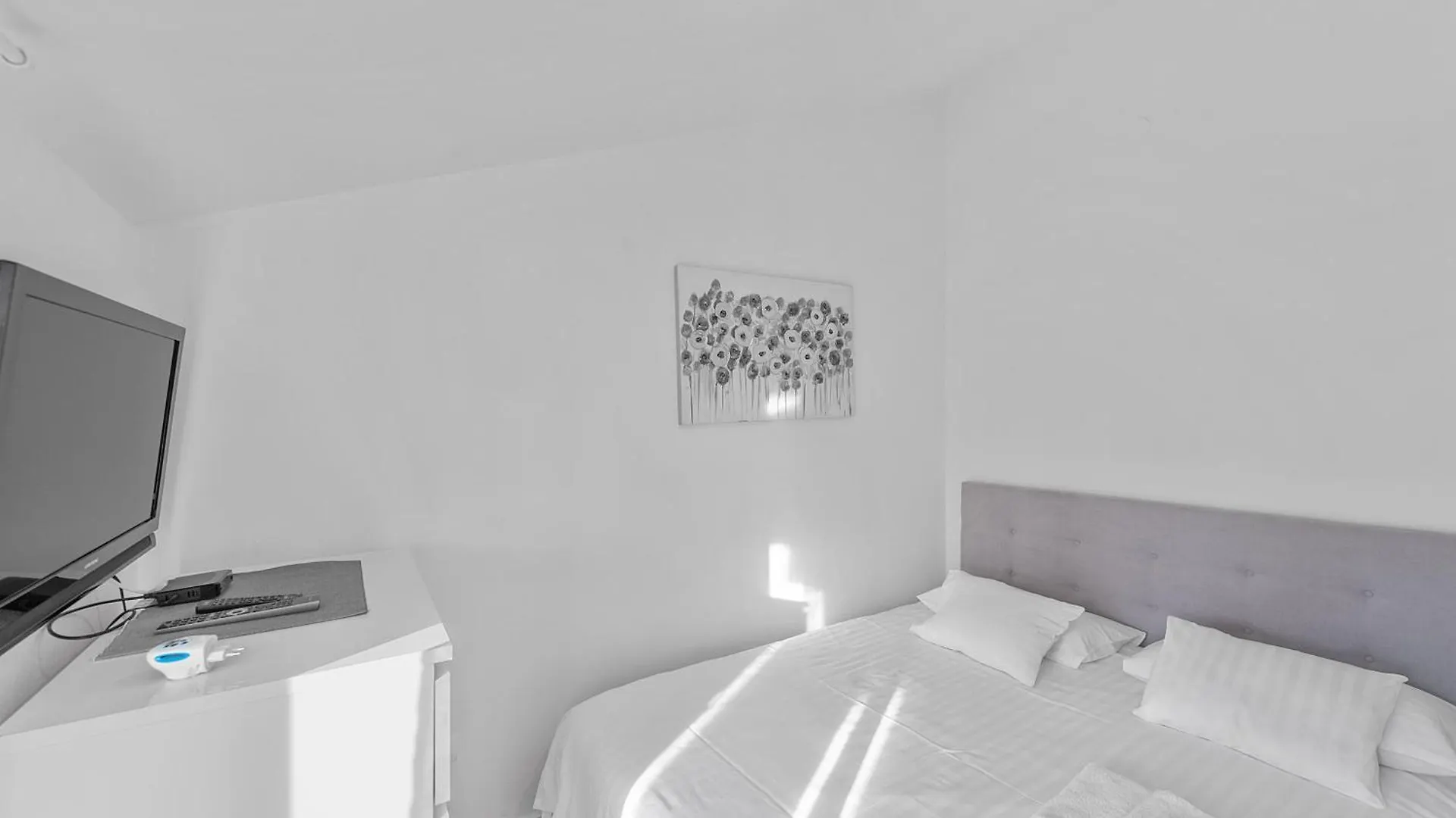 Apartments Petrina Sveti Filip i Jakov 0*,